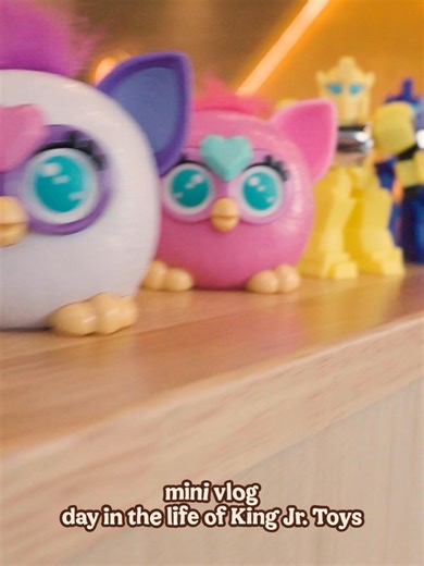 Ever wondered what a day in the life of King Jr. Toys looks like? Well, it’s toy madness. Get a new toy with every King Jr. Meal, we drop a fresh one each week. Check our IG Stories for the full toy lineup. #BurgerKingxHasbro #HasbroToysatBK #burgerkingsg #transformers #MyLittlePony #furby #nerf