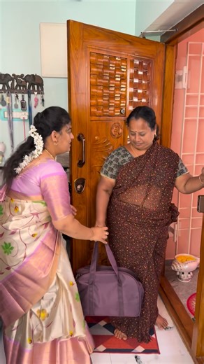 Vanitha saravanan vlogs on Instagram: "எங்க அத்தை கோச்சிக்கிட்டுப் எங்க போறாங்க💁🏻‍♀️ SARAVANA PATTU CENTRE All over tamilnadu free doorstep pickup available 🚛 📍*CHENNAI BRANCH* 166, Chotta mall , 1st floor, NSC boss road , opp Fathima jewellers , Sowcarpet, chennai - 600001 PH : 9654 916 916 ———————————————- 📍*COIAMBATORE BRANCH* 31/47,1st floor JKV towers , Ganapathy Silks Opposite, Crosscut Road , Gandhipuram ,CBE - 641012 Contact: 8000 371 800 -————————