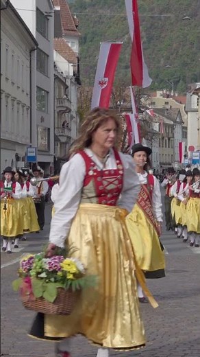 🍇 2025 - Meraner Traubenfest Umzug | Sfilata della Festa dell'Uva di Merano | Meran Grape Festival