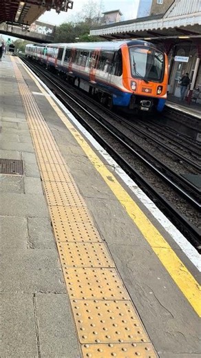 London overground class 710 at Harrow and Wealdstone