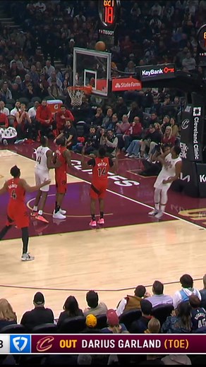 389K views · 3.3K reactions | Donovan Mitchell makes the acrobatic steal and De'Andre Hunter finishes with the tough floater through contact! 勞 TOR-CLE • NBA TV ➡️ https://www.nba.com/how-to-watch-game-redirect/0022500225?partnerRef=NBA&platform=Facebook&surface=Post | NBA | Facebook