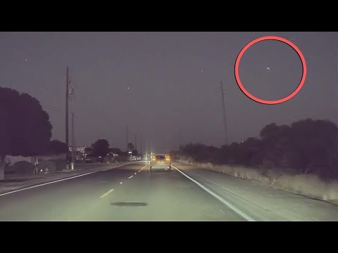 Shooting star captured on Tesla cam in Arizona 🌠