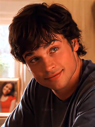 Holy // #looks #tomwelling #edit #clarkkent #charliebaker // rm @xylo | Clark Kent Edits