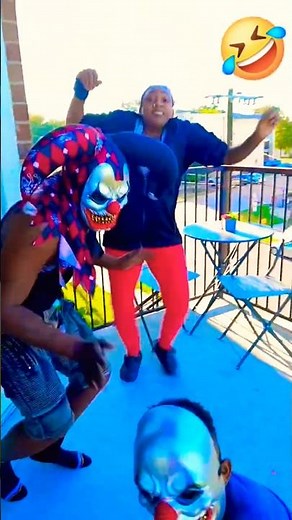 Grabbing Onto My Shirt *Comedy* 👕🧤🤣 #halloween #viral #comedymove #comedy