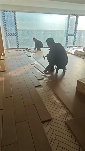 the process of installing boards on carpet on the upper floors of multi-storey buildings #popular