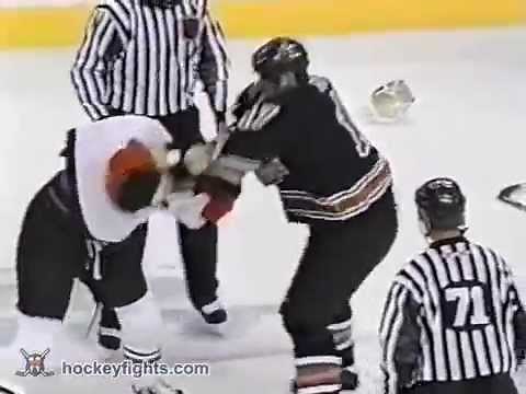 Chris Simon vs Keith Primeau Oct 19, 2002