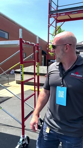 Would You Use Collapsoble Scaffolding?! #scaffolding #scaffold #toolsofthetrade #construction #hardwarehuddle