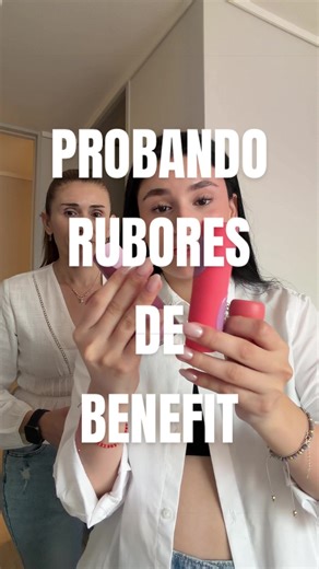 Qué team son?? Juice o play daze? Metamos alguno a las cajitaaaaas🌟🩷🧡 @BenefitCosmeticsCL #benefitcosmeticschile #benefitblush #juicestick #playdaze