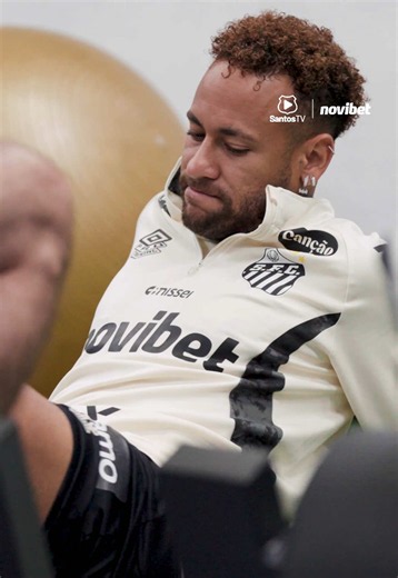 De olho no jogo de sábado, o Santos retornou aos treinos na manhã desta quinta-feira. #Santos #SantosFC #TikTokEsportes