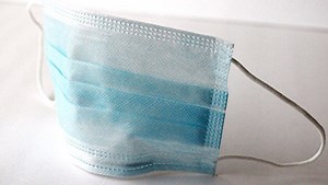 Demonstration Shows How Masks Block Droplets