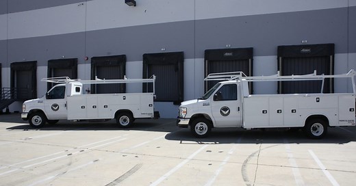 Phoenix Motorcars begins production of EVs using third-generation drivetrain