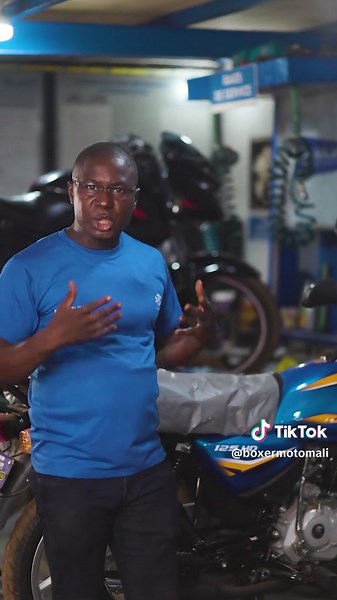 ❌ Ne démarre jamais ta moto le matin sans faire ça ! Découvre dans notre vidéo comment préserver ton moteur durablement. Et ce n’est pas tout ! Boxer pense à toi et t’offre ta moto à un prix exceptionnel : seulement 230.000 FCFA ! Pour plus d’informations, contacte-nous dès maintenant au : 79 12 55 55 / 93 82 55 96