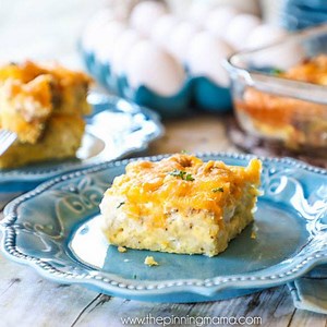 Perfect for the holidays- Cream cheese packed Breakfast Casserole! Keep the recipe handy because everyone will be asking for it! FULL RECIPE HERE----> https://www.thepinningmama.com/sausage-egg-cream-cheese-breakfast-casserole-recipe/ | Easy Family Recipes