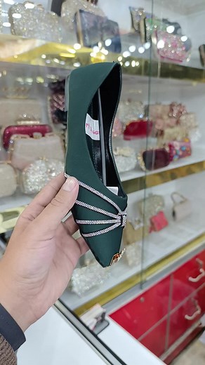 New collection available #foryou #foryoupage #fyp #viral #smartshoes @TiktokPakistanOfficial