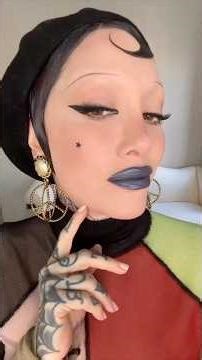 @hardcandylife Skitzo Lipstick #vintagemakeup