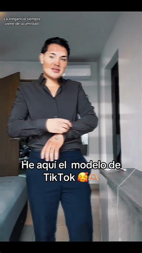 Nuestro modelo siempre tan guapo 🥰🫶🏼#paratiiiiiiiiiiiiiiiiiiiiiiiiiiiiiii #tiktok #hermoso