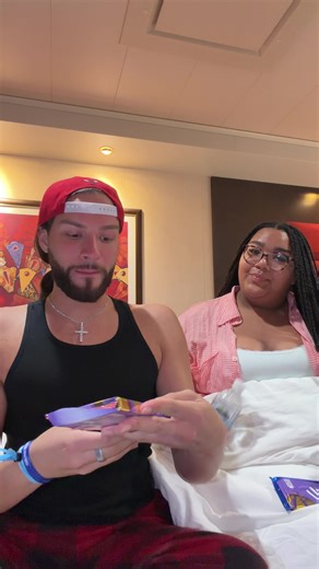 Siblings Review Milka at the Candy Store