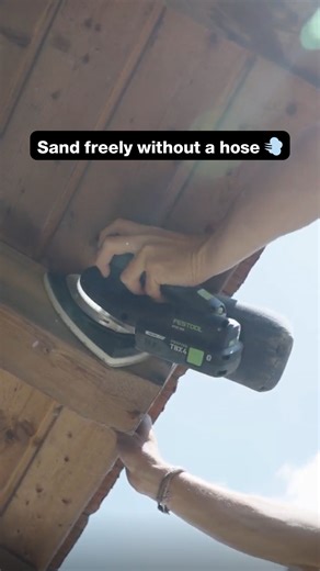 Festool on Instagram: "Sand freely, without the hose. 💨⁣ ⁣ The dust collection bag for the DTSC 200 allows clean sanding without a mobile dust extractor. It collects dust directly at the tool, keeps your workspace tidy and gives you maximum freedom of movement with no suction hose in the way. Reusable, durable and easy to empty, it’s ideal for flexible sanding wherever you are.⁣ Clean sanding, wherever the job takes you. 💚⁣ ⁣ Do you sand with a dust bag or an extractor? Let us know 👇⁣ ⁣ #fest
