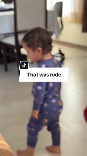 Not sure what to think of this #motherdaughter #motherhood #motherhoodunfiltered #maternidadreal #mamaprimeriza