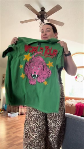 Quick DIY Fashion Hack: Transform Your Wardrobe