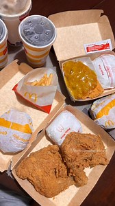 Nothing beats a Mcdo holiday, and right now you can get 2 big parts per person. That’s crispy leg and thigh. With rice, fries and float. Book now with Mcdo deals you can trust!🍗🍟🍔 #Jet2holidays #mcdochicken #mcdobigchicken #yencredibleeatsandescapes #travelwithyen | YEN-credible eats and escapes