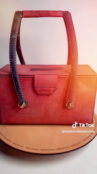 Handcrafted Leather Bag: A Unique Style Statement