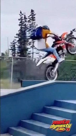 KTM RIDER LOST CONTROL IN SECONDS! #ktm#whiskeythrottle#dirtbike