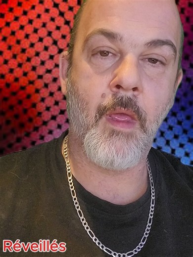 Éveiller les réveillez pour arrêter dse faire fourré...