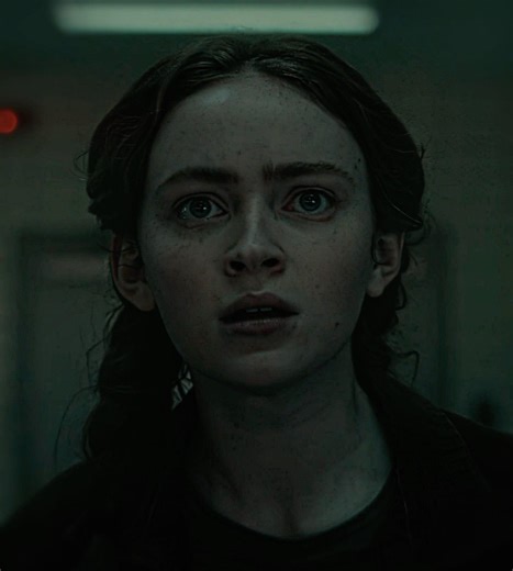 “Holy fine shyt 😍” - Stranger Things “Max Mayfield” Edit -Ari Abdul (slowed)