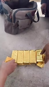 Golden Bar Stacking Fun #gold #goldfactory #B2B Elham Pourgol | Elham Pourgol