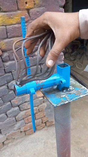 1.7M views · 4.5K reactions | no1ideas5 - New Metal Bending Techniques Amazing #shorts#trend #metal #DIY #viralvideo #foryoupage #foryou #trendingvideo #trending #youtube #munirahmadwelder #tools #short | Nezukoo | Facebook