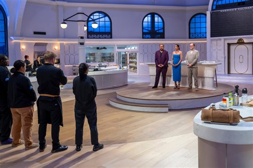 Padma Lakshmi finds a new competitive kitchen with CBS’ ‘America’s Culinary Cup’