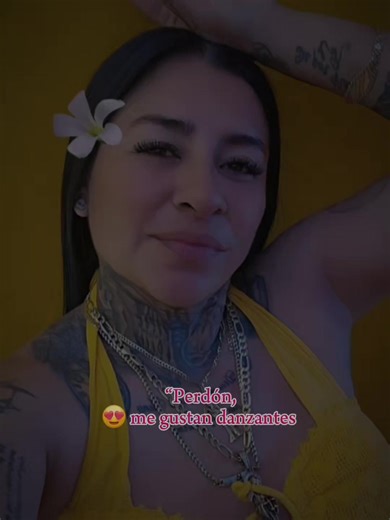 la madrinita de danzante 🫣😛 #tiktokviral #vira #santamuertedevotee #santisimamuerte💀🕯️🌟 #viral_video