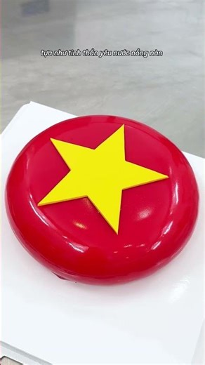Bánh entremet yêu nước