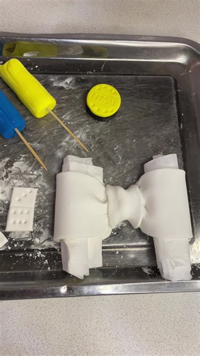 Cake Preparation Tips for Perfect Fondant Bows