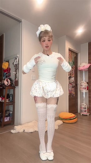 真っ白なロボットダンスの魅力