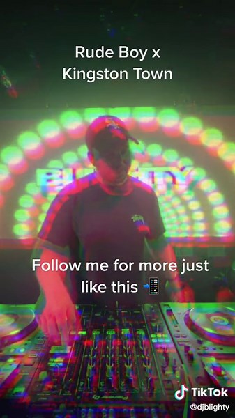 Rude Boy Reggae Remix: Summer Vibes Mashup ft. UB40 | DJ Blighty
