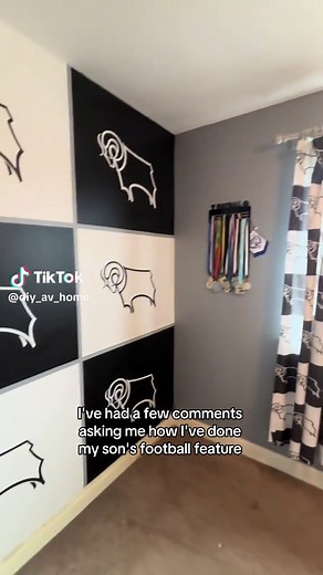 Creative Football Themed Bedroom Ideas