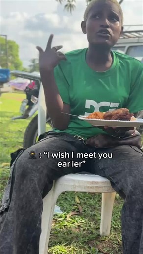 A videographer who loves food