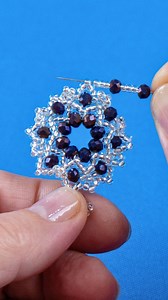 844K views · 22K reactions | How to make a DIY crystal bracelet easily! Beaded jewelry tutorial! Miarti DIY Jewelry | Miarti - Creative ideas | Facebook