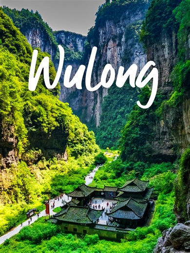 PAKET TOUR 9 HARI KE CHINA. Chongqing – Hongya Cave, Chongqing Hot Pot, kereta tembus gedung di Liziba 🏞️ Wulong – Tiansheng Sanqiao & Fairy Mountain 🌃 Fenghuang Ancient Town – kota kuno romantis ⛰️ Zhangjiajie National Forest Park – Avatar Mountain, Bailong Elevator, Glass Bridge & Tianmen Glass Walk 🗓️ Keberangkatan: 15 Maret 2026 ✅ Tiket pesawat PP ✅ Hotel bintang 4 ✅ Makan sesuai program ✅ Bus pariwisata ✅ Tour Leader dari Jakarta Seat terbatas diskon cuma periode ini! 📲 DM sekarang atau