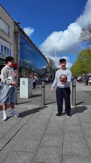 Can you do 25 kick ups ? Easy right 🤷‍♂️ catch us in town every Saturday 🤝#fyp #viral #southampton #streetinterview