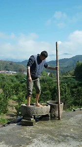 104K views · 1K reactions | El proceso de elaboración del papel a mano hace 2000 años | LUIS Cortes | Facebook