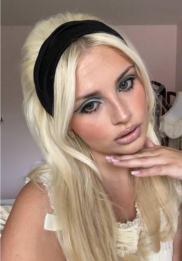 60s Inspired Vintage Makeup Tutorial for Effortless Glam