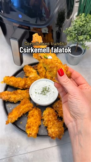 8.1K views · 100 reactions | Cornflakes bundás csirkemell falatok襤 | GORILLA GYM | Facebook