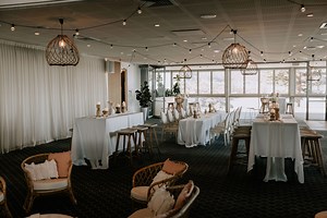 Ocean View Room: Headlands Austinmer Beach