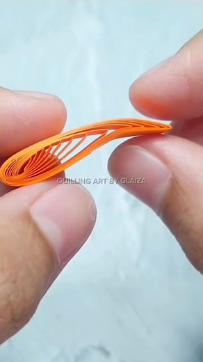 16K views · 395 reactions | Wise and whimsical – this quilled owl brings paper to life with every delicate swirl and curl. 黎✨ #quillingowl #HandmadeArt #QuillingArt #CreativeCrafts #PaperCrafts | Quilling Art by Glaiza | Facebook