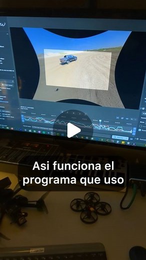 Martin | Drone FPV on Instagram: "Como estabilizo el material que grabo con dron FPV Se graba sin estabilización interna, guardando la información del giroscopio de la cámara. En este caso una GoPro, pero este sistema se puede usar con cualquier cámara que tenga un giroscopio. El programa que esta en el video se llama Gyroflow y es gratuito! #fpv #dronefpv #fpvdrone #gyroflow"