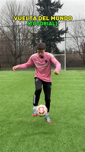 Vuelta del mundo tutorial ⚽️🔥 #futbol #truco #futbolista #vueltadelmundo #football