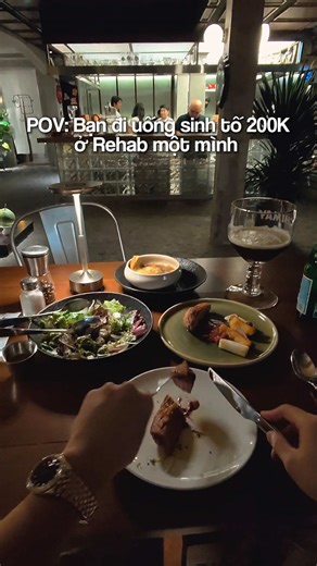 Bạn đi nhạu uống sinh tố lúa mạch ở Rehab Station một mình 🧸🍻 #pov #alexmotminh #fyp #ancungtiktok